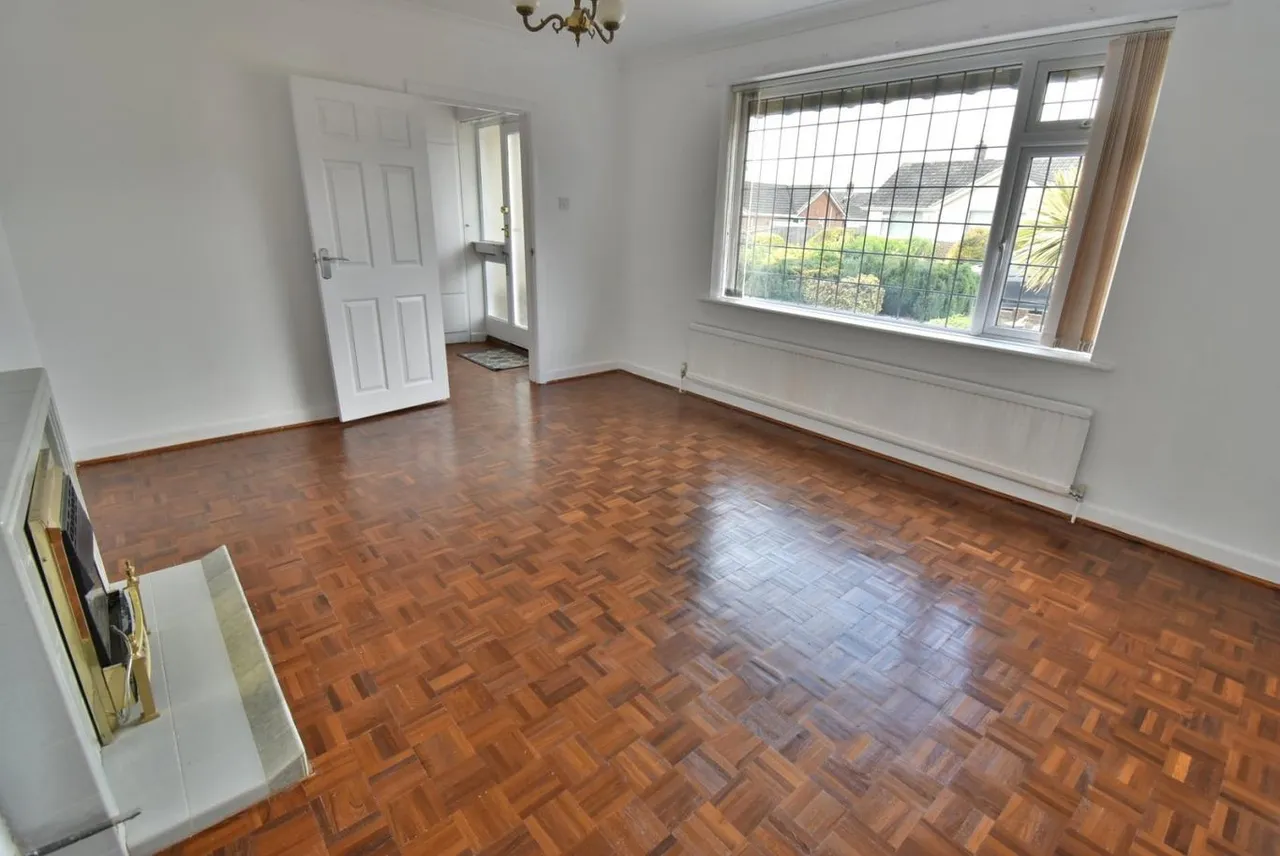 Pomona Close, BH22, photo 4