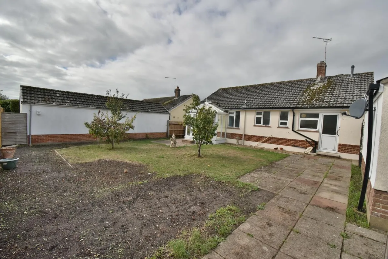 Pomona Close, BH22, photo 14