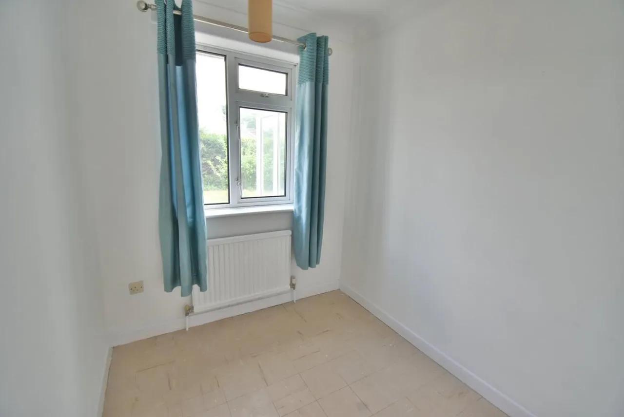 Pomona Close, BH22, photo 11