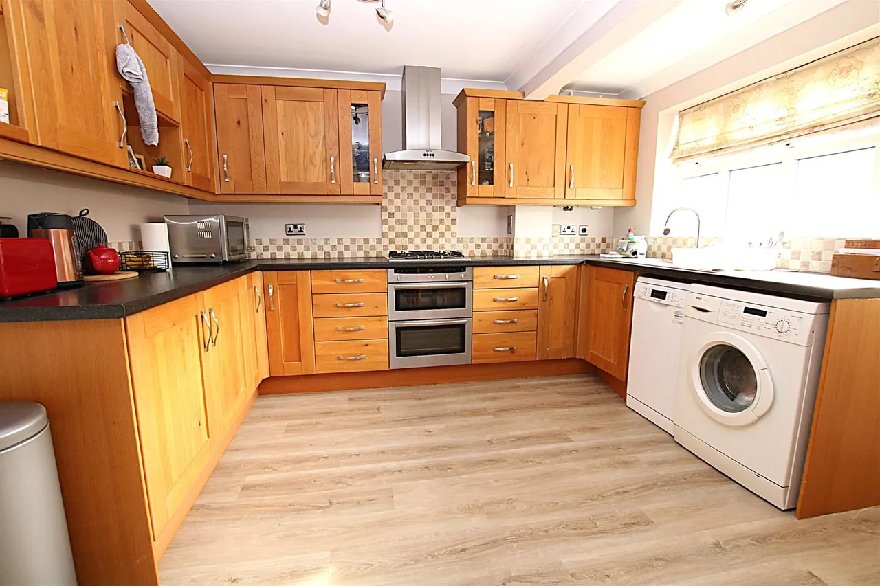 Fennel Court, East Hunsbury, NN4, photo 4