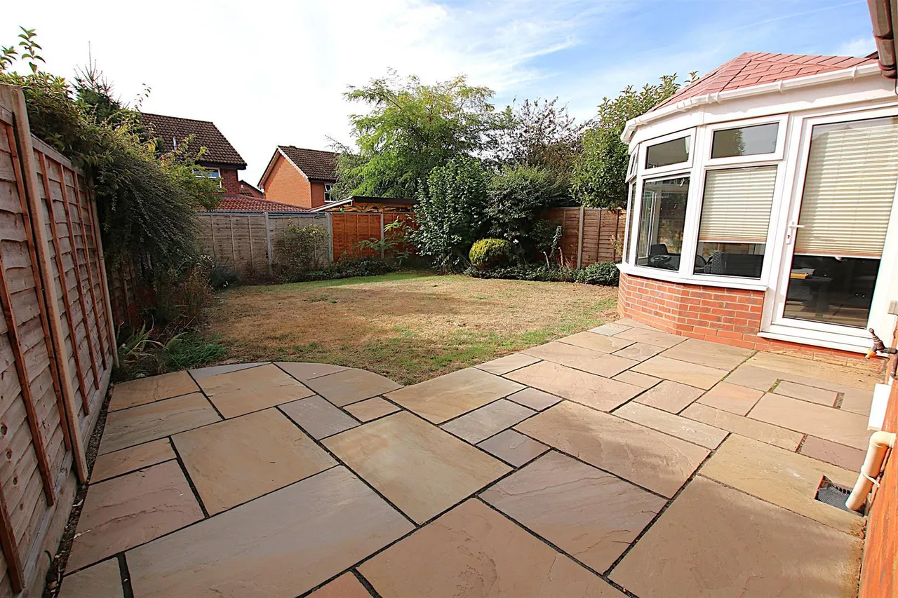 Fennel Court, East Hunsbury, NN4, photo 15