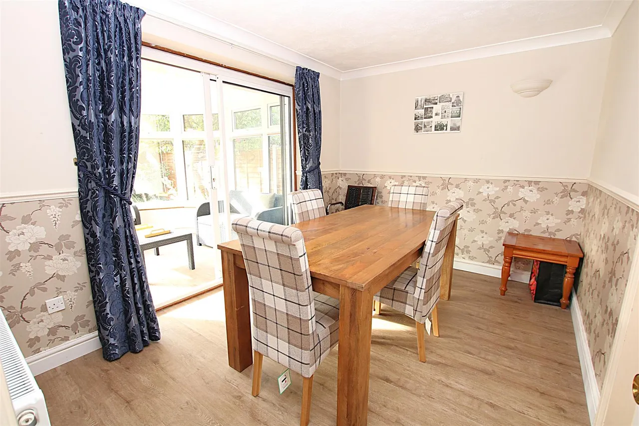 Fennel Court, East Hunsbury, NN4, photo 7