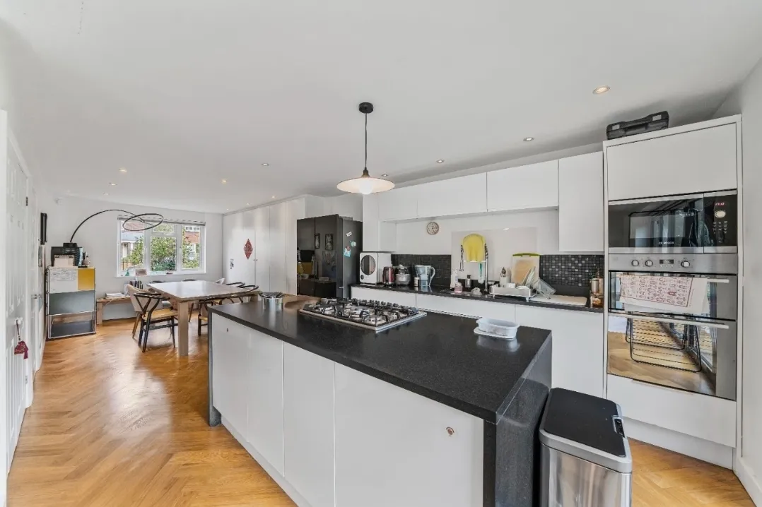 Gainsborough Road, Richmond, TW9, photo 2