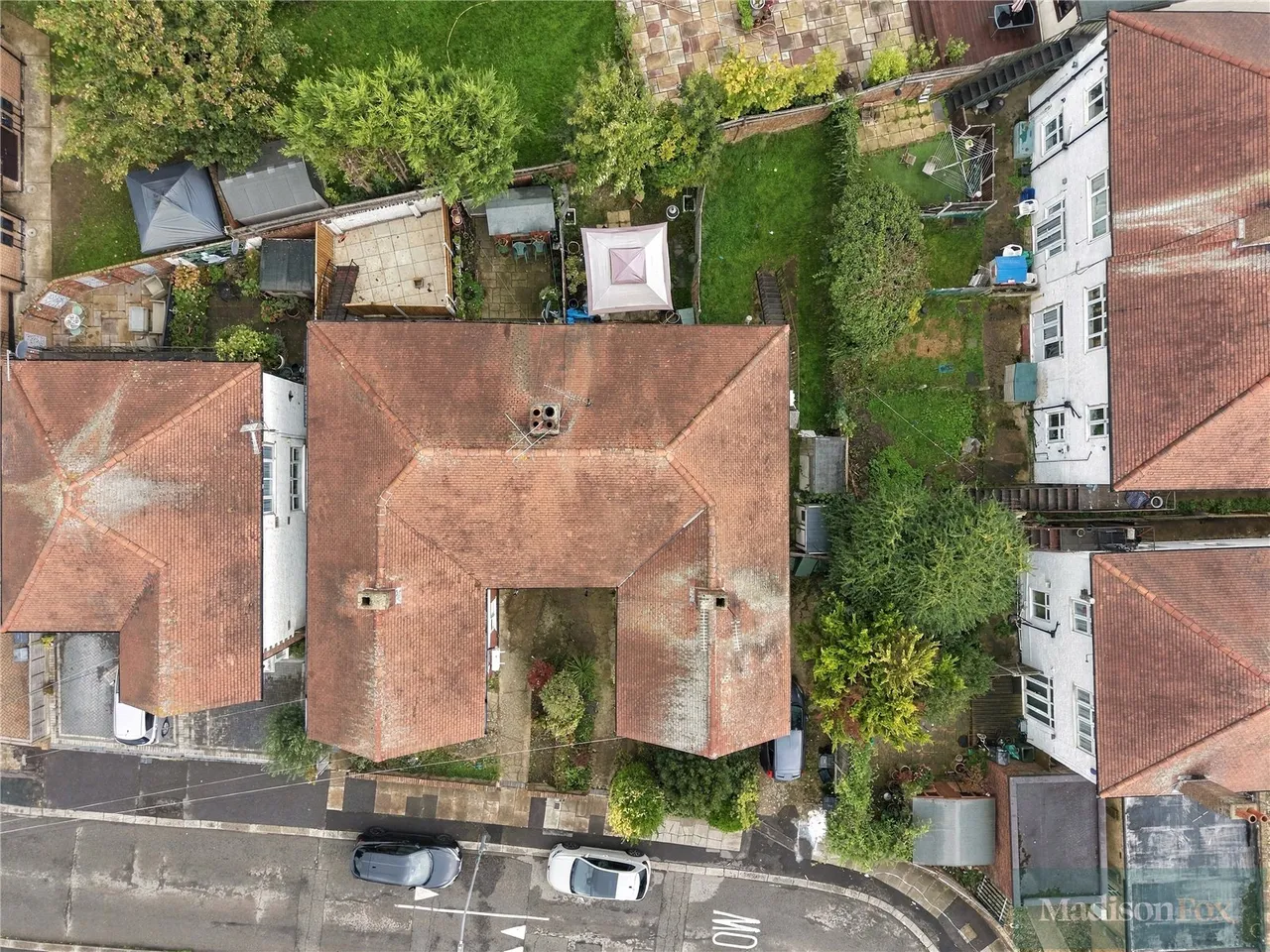 Veronique Gardens, Ilford, IG6, photo 20