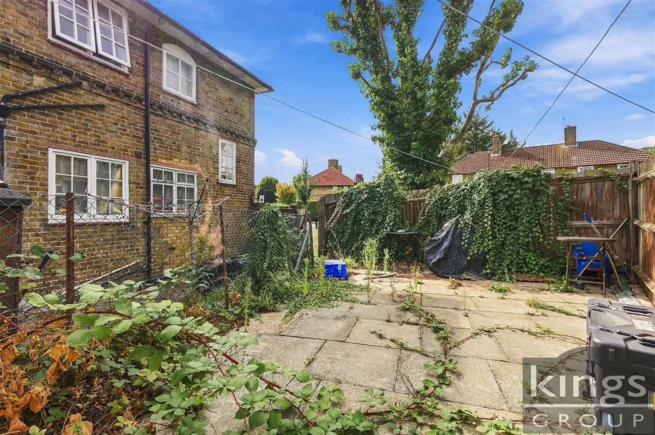 Spottons Grove, London, photo 15