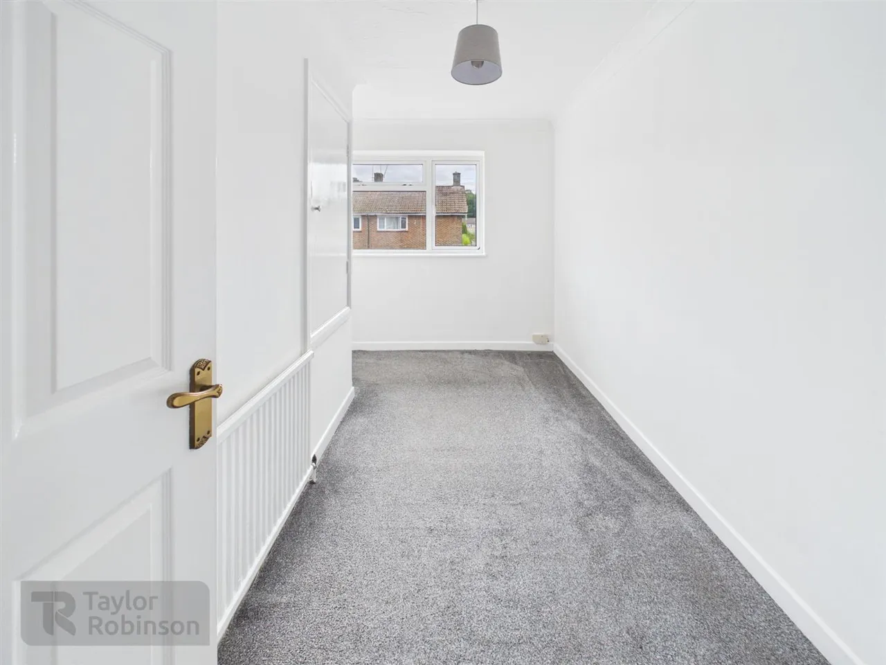 Winchester Road, Tilgate, RH10, photo 9