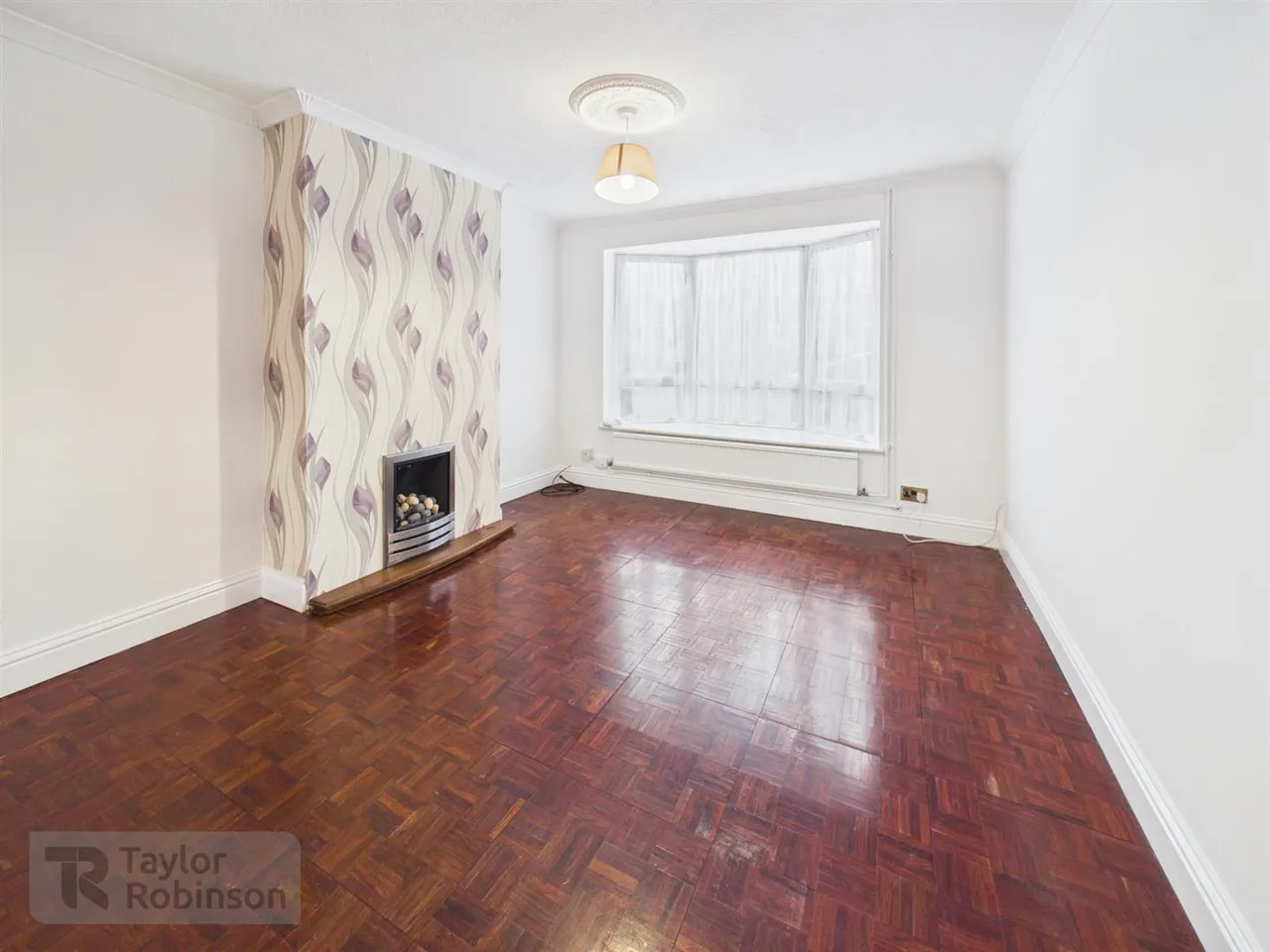 Winchester Road, Tilgate, RH10, photo 13