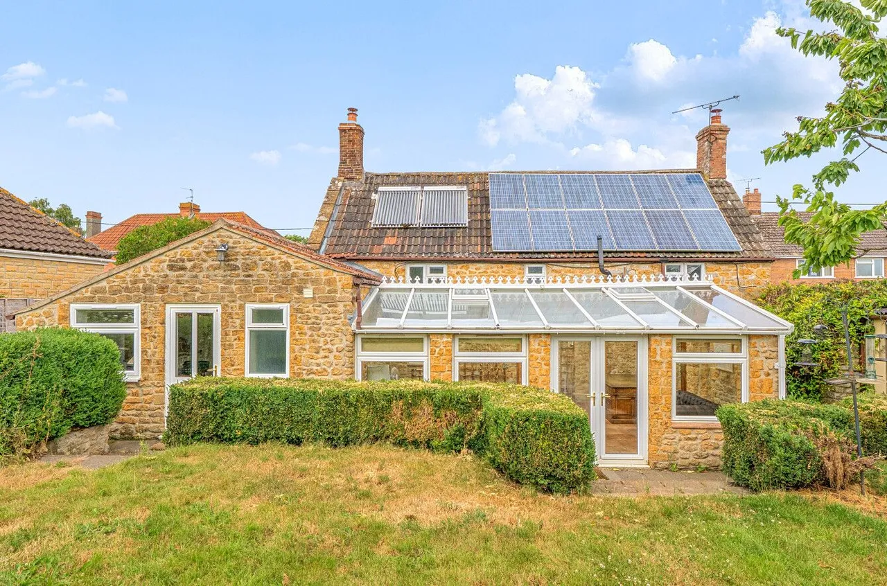 3 bed house for sale, Long Street, Galhampton, BA22