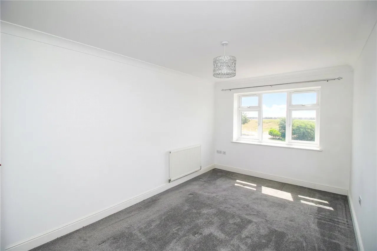 Eastern Esplanade, Canvey Island, Essex, SS8, photo 4