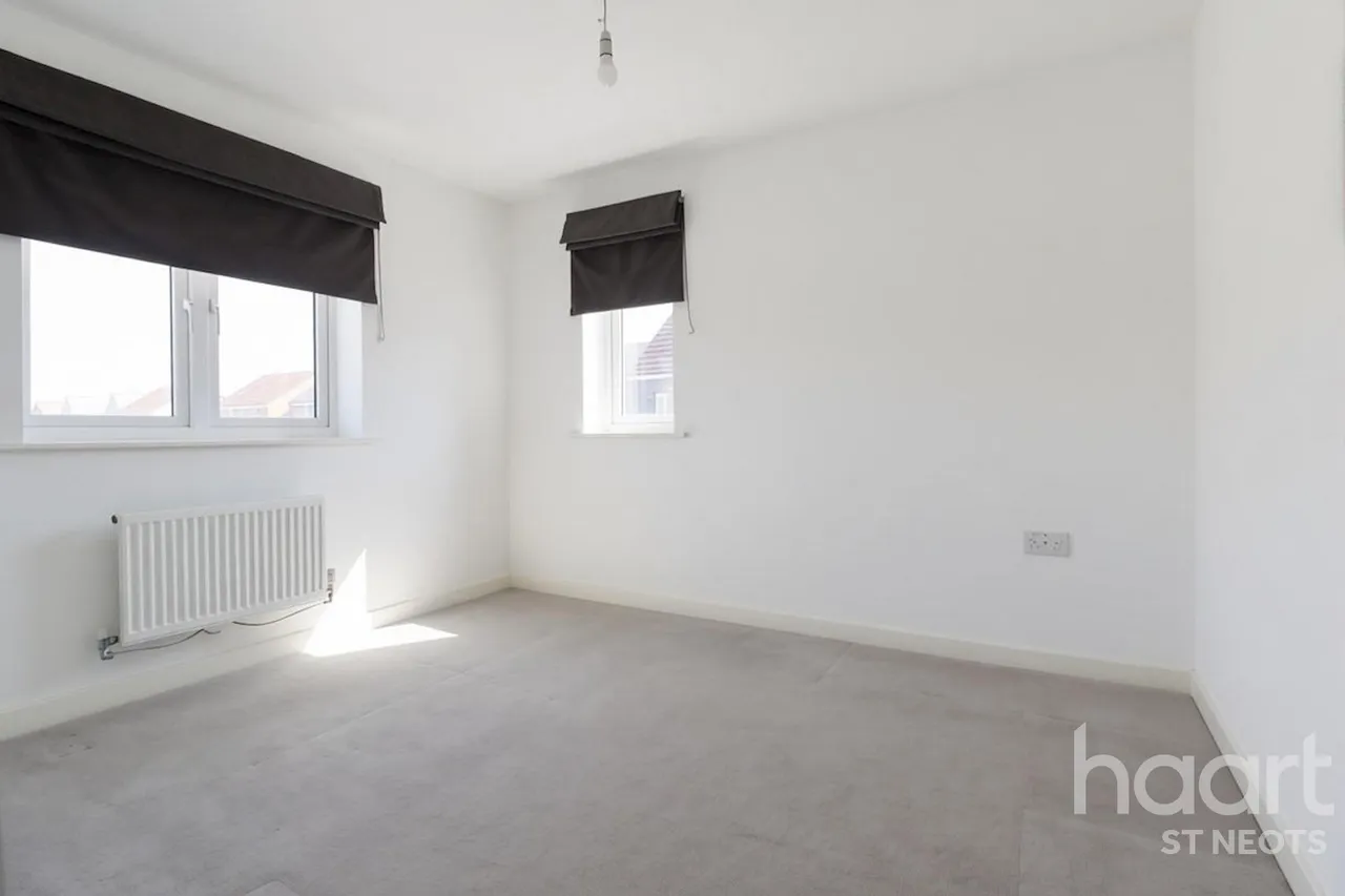 Bloomfield Drive, Huntingdon, PE29, photo 12