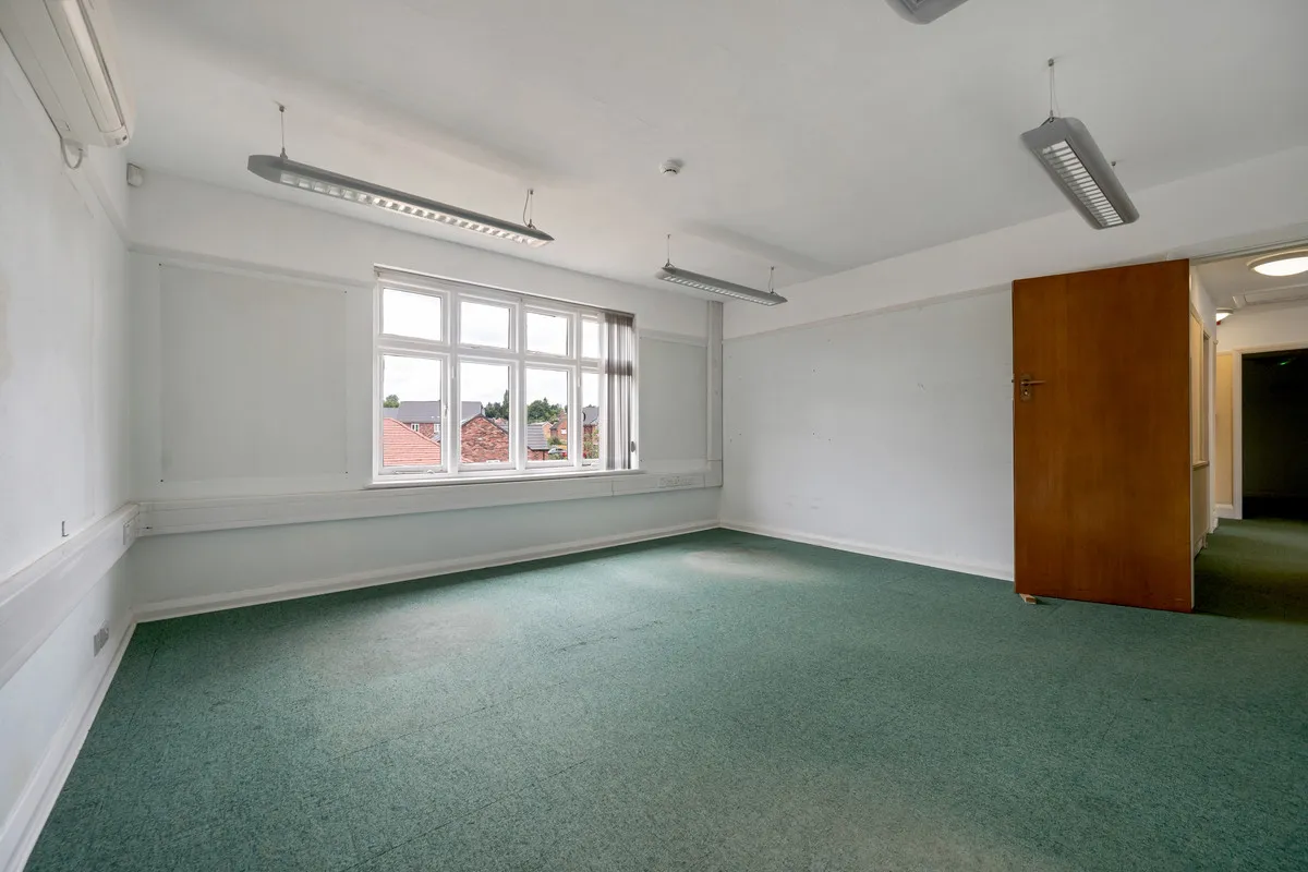 Bye Pass Road, Chilwell, NG9, photo 13