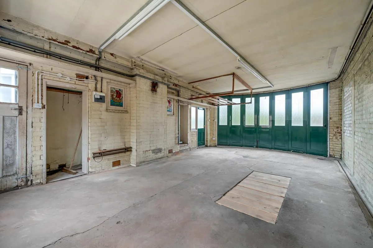 Bye Pass Road, Chilwell, NG9, photo 19