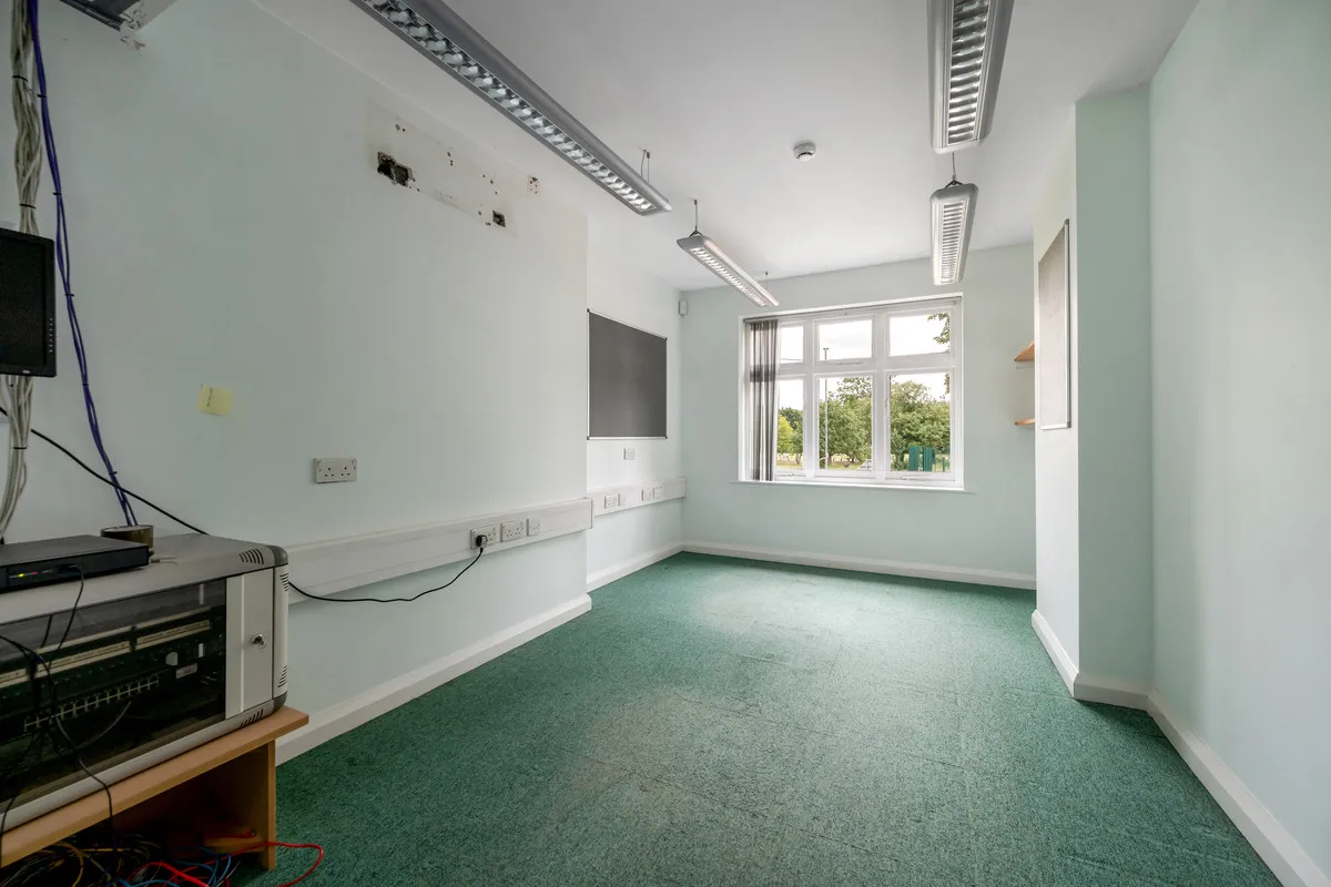 Bye Pass Road, Chilwell, NG9, photo 16