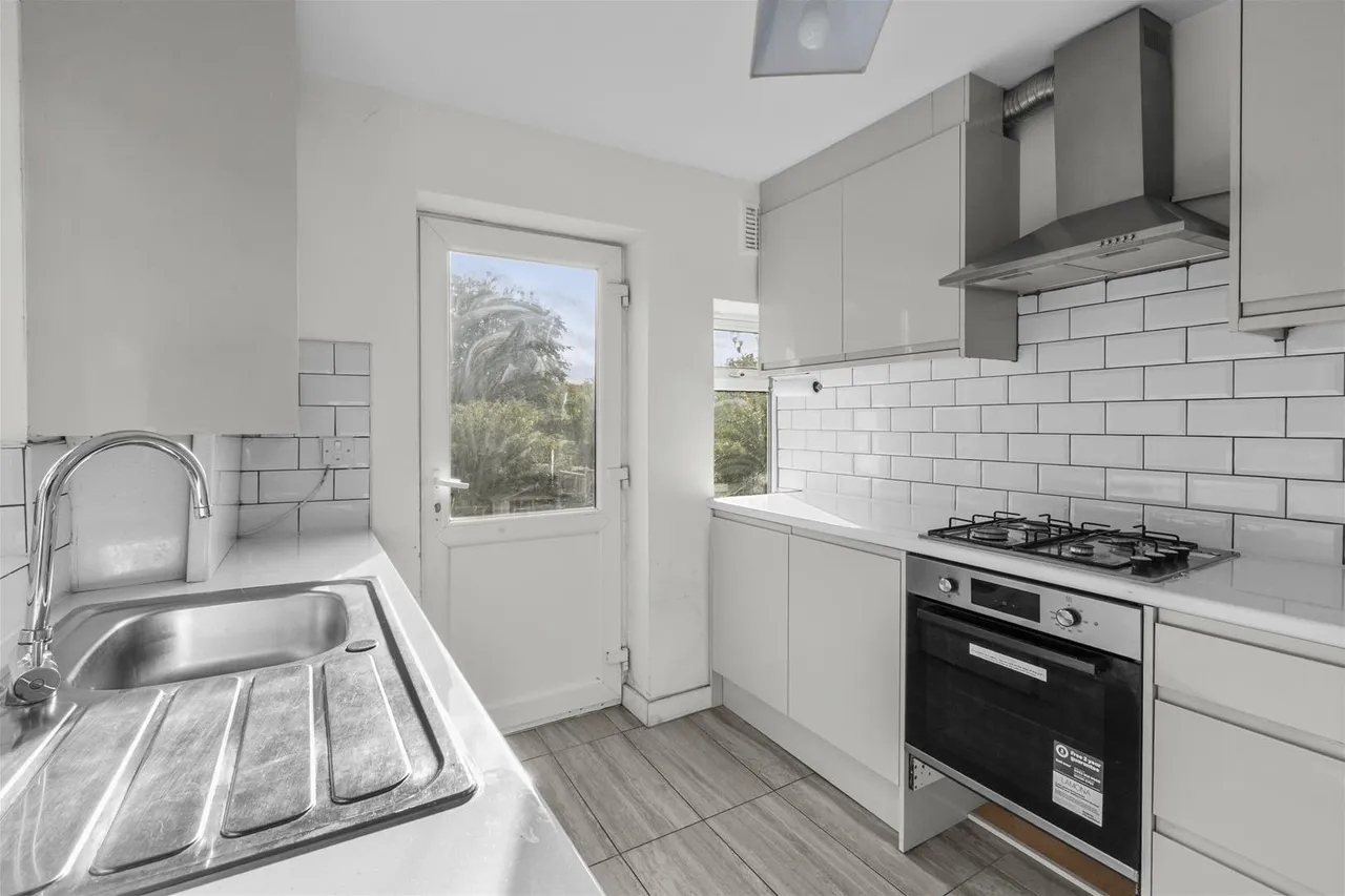 Underwood Road, High Wycombe, HP13, photo 6