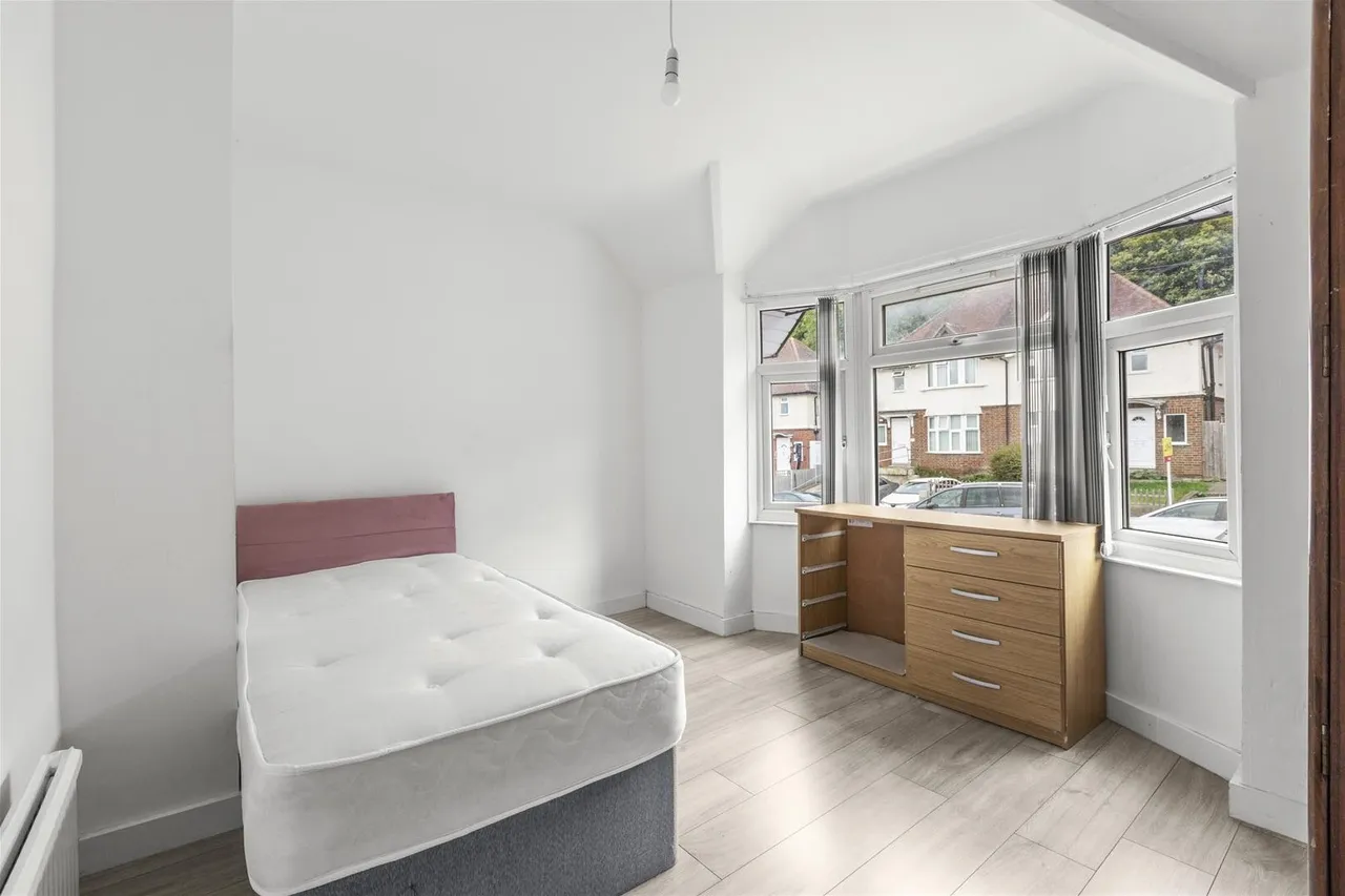 Underwood Road, High Wycombe, HP13, photo 12