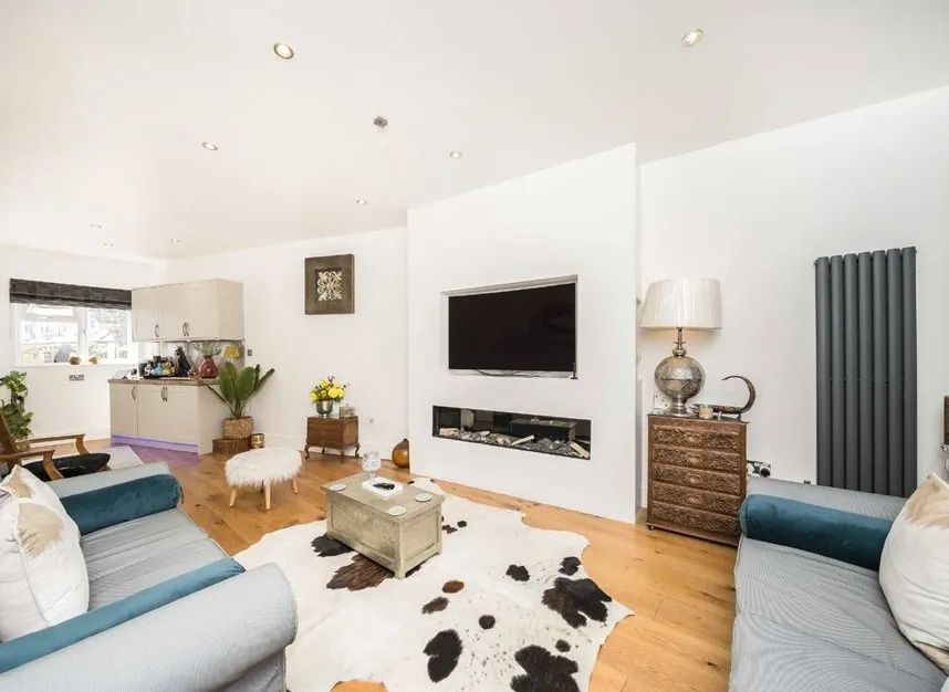Bishops Park Road, Norbury, SW16, photo 5