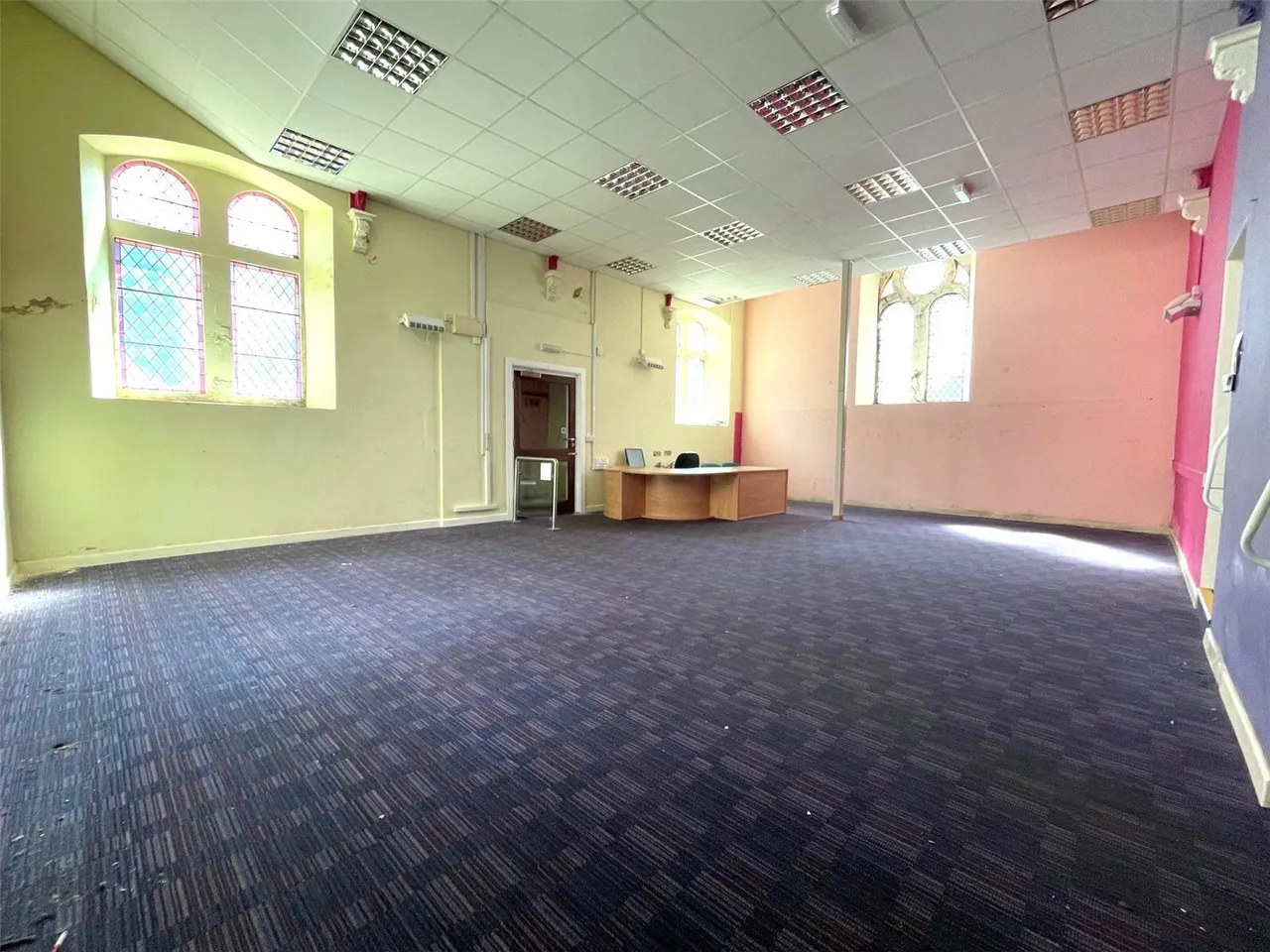 St. James Street, Narberth, SA67, photo 3