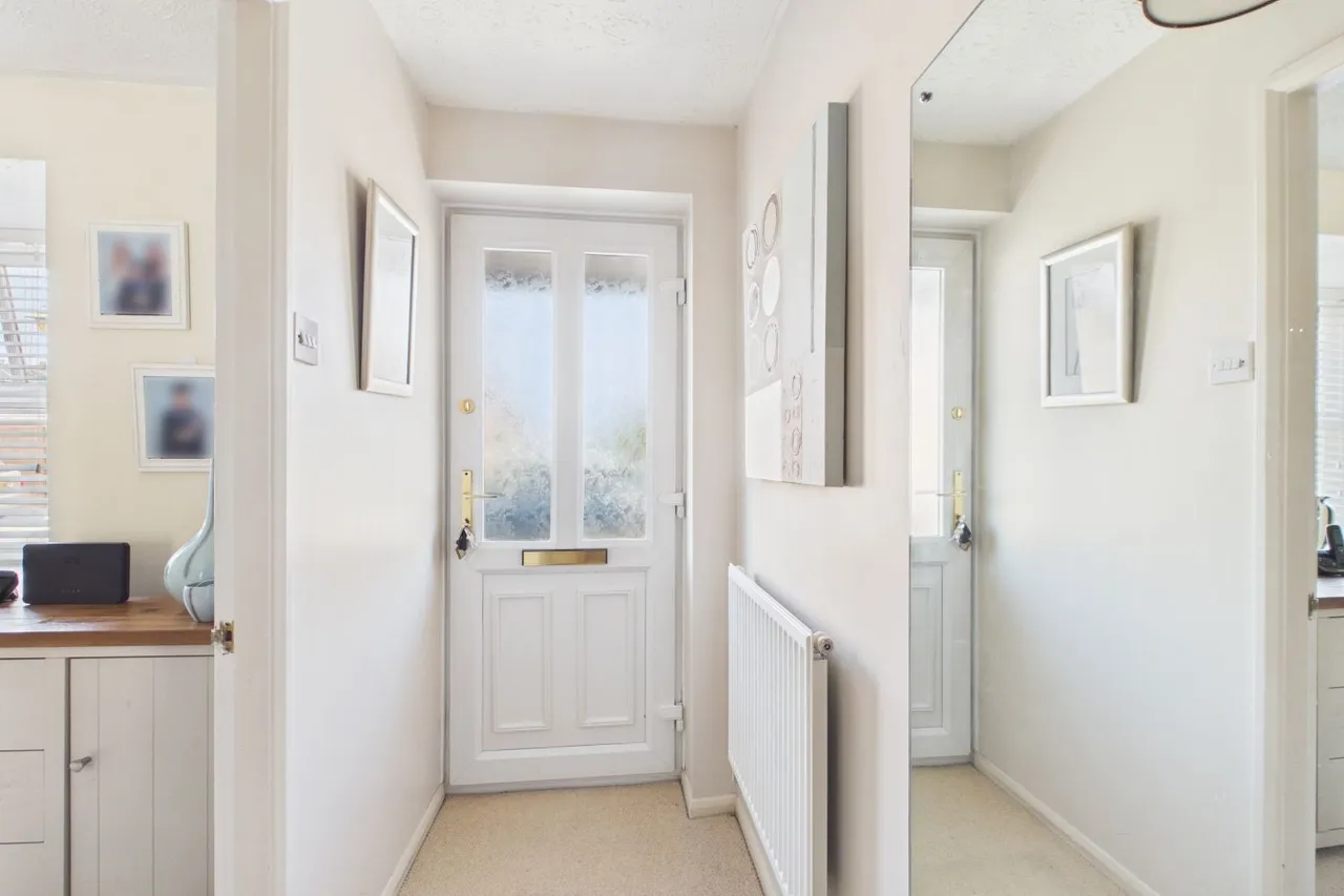 Foxley Court, Bourne, PE10, photo 2