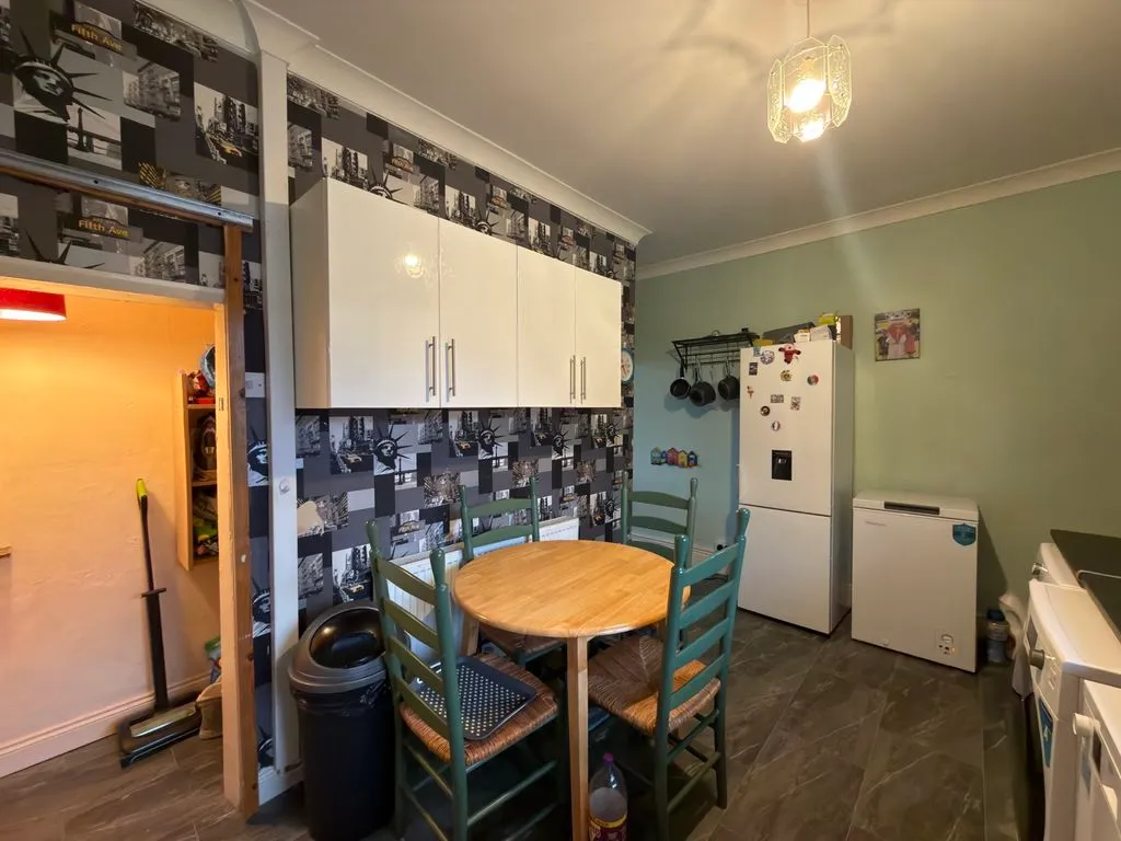 For SaleMayfield Avenue, Adlington, photo 5