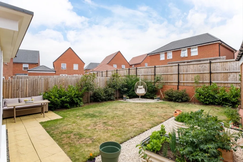 Evans Road, East Leake, LE12, photo 16
