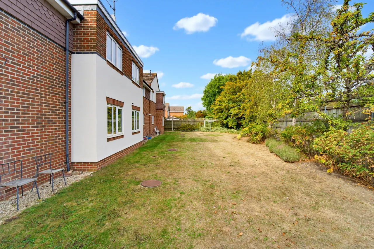 Green Lane, Windsor, SL4, photo 14