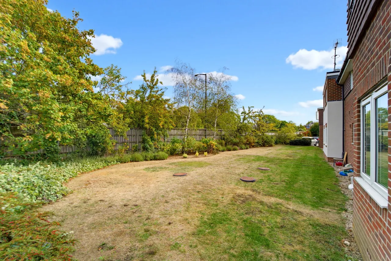 Green Lane, Windsor, SL4, photo 13