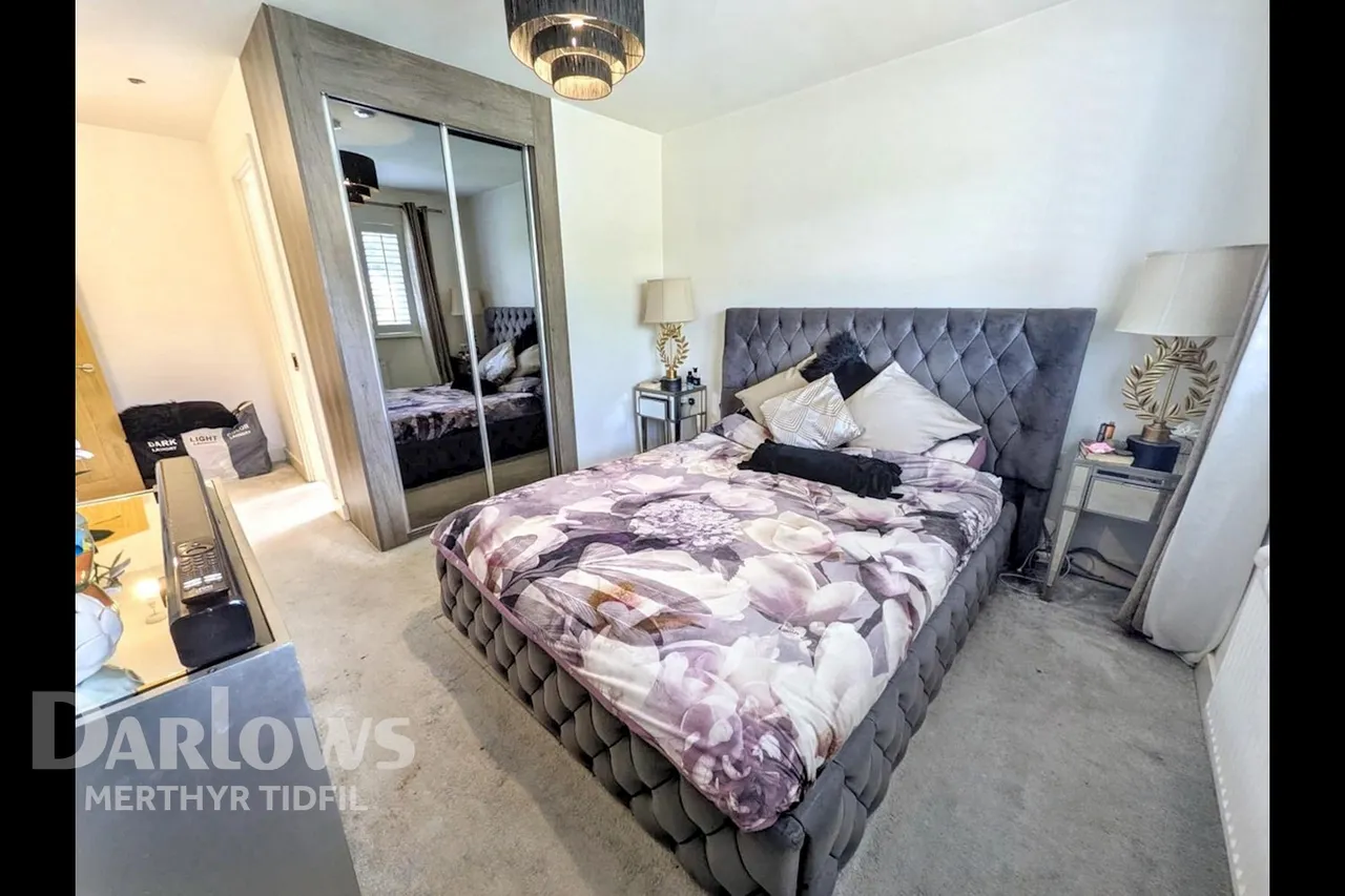 Kingfisher Crescent, Merthyr tydfil, photo 3
