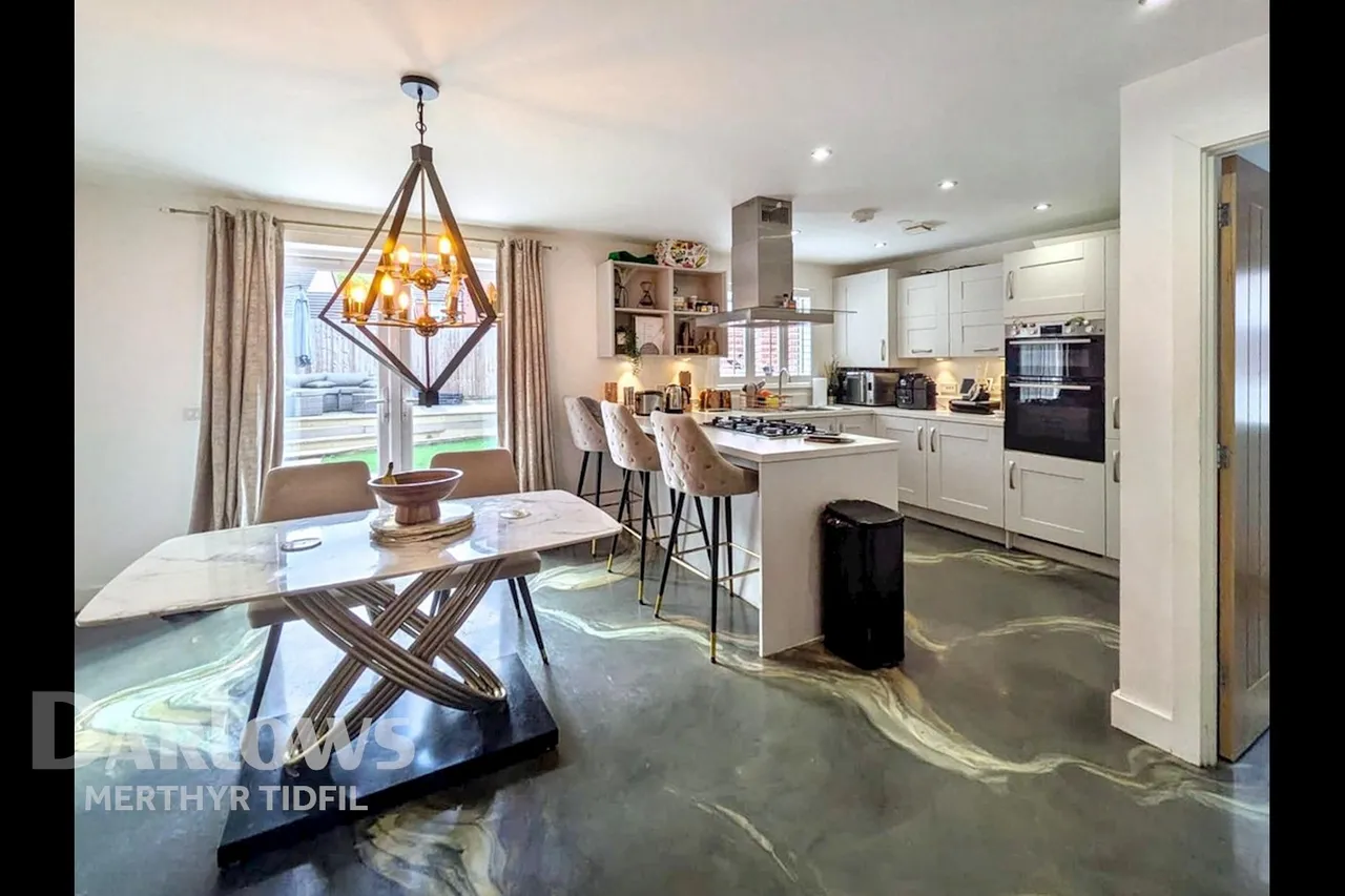 Kingfisher Crescent, Merthyr tydfil, photo 6