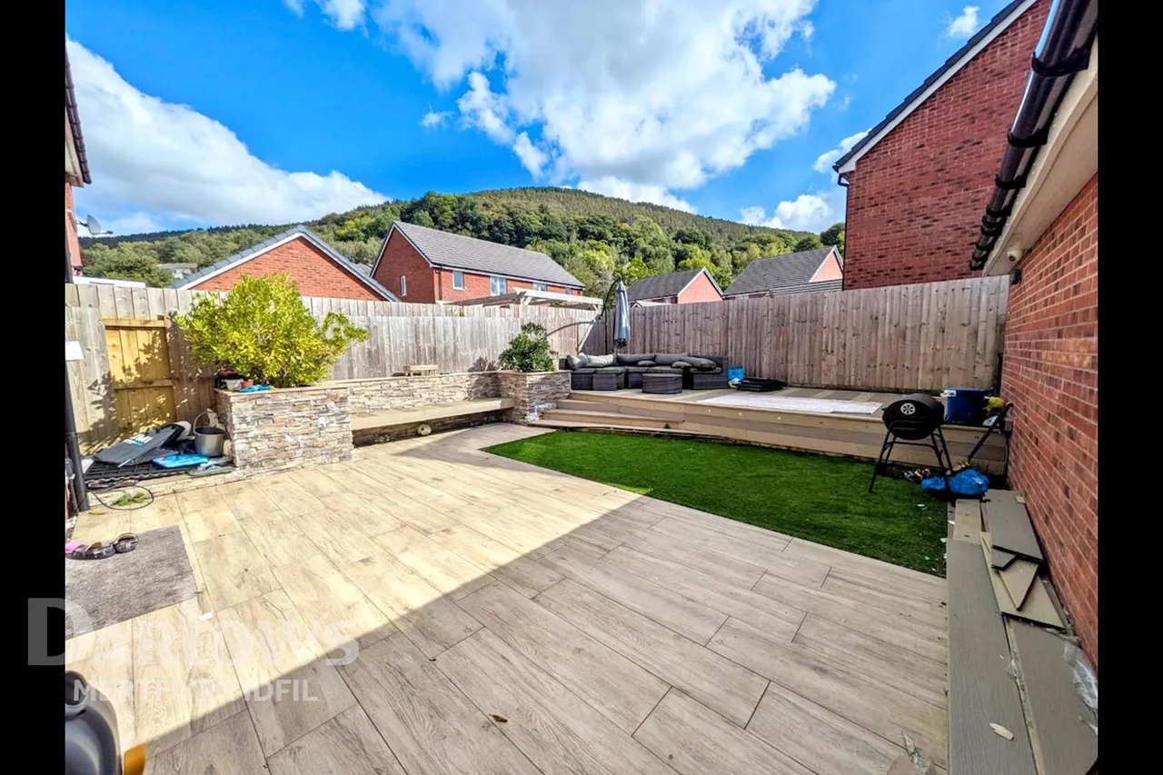 Kingfisher Crescent, Merthyr tydfil, photo 10