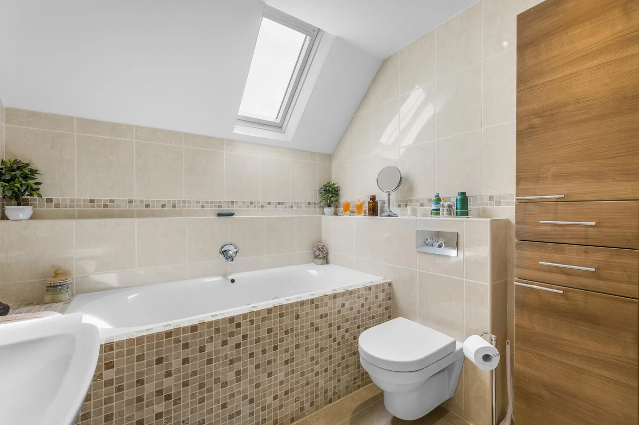 Edge Hill, Darras Hall, NE20, photo 26