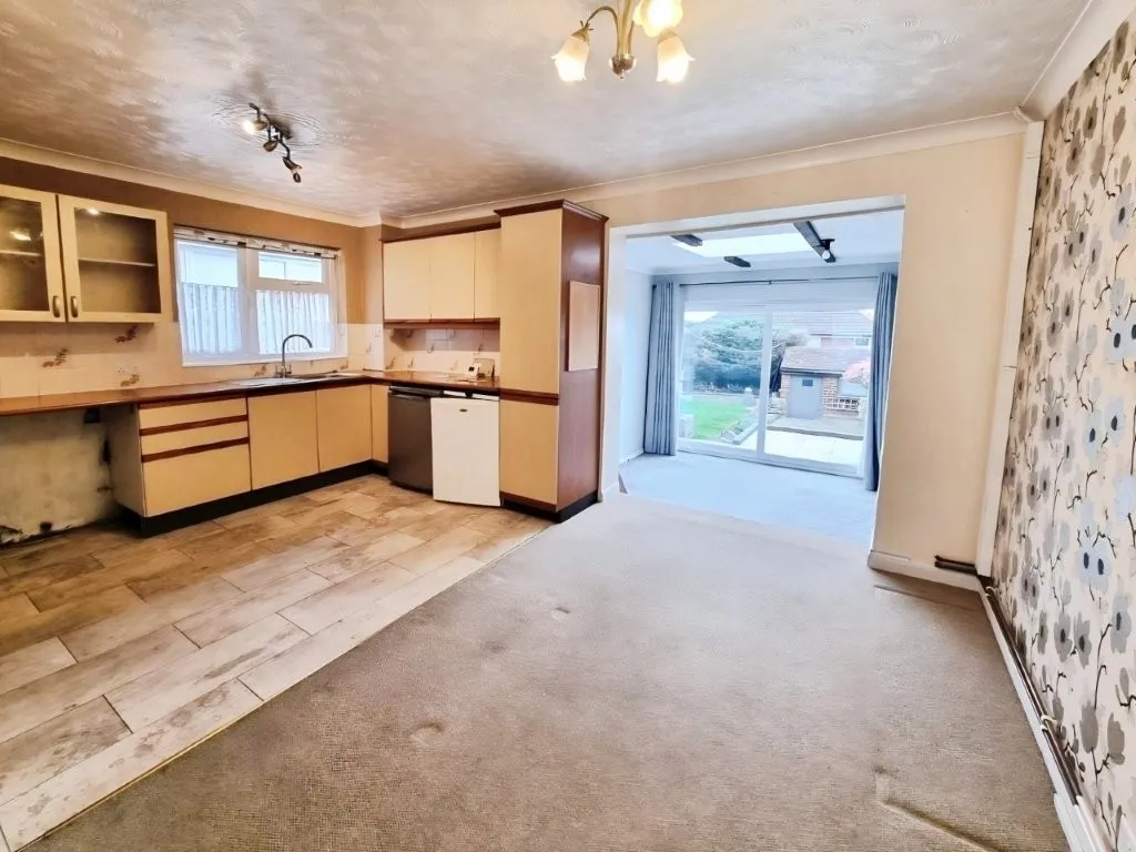Chatsworth Crescent, Ipswich, IP2, photo 6
