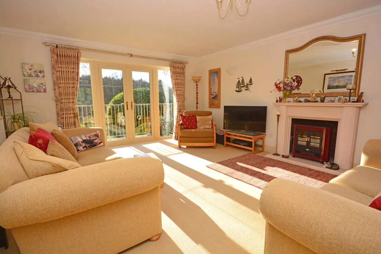 Crampmoor Lane, Crampmoor, Romsey, Hampshire, SO51 9AJ, photo 2