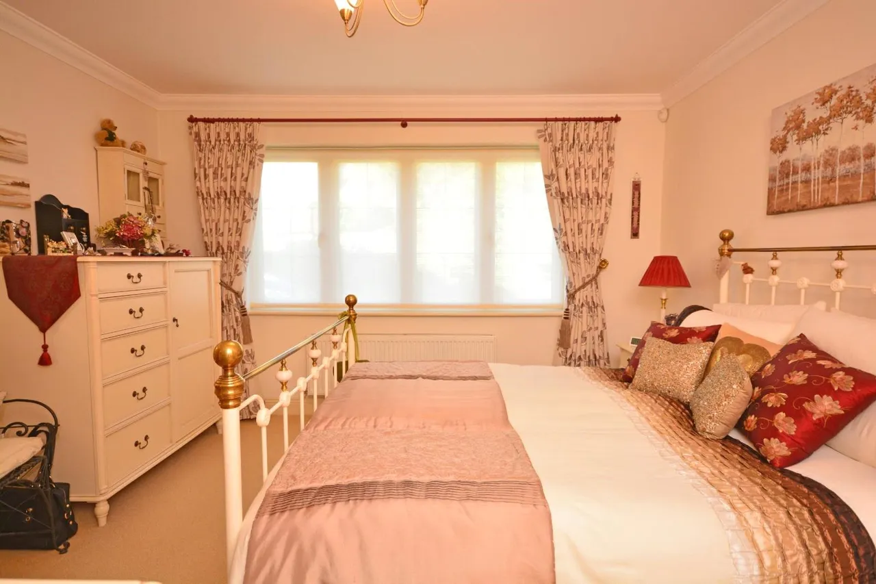 Crampmoor Lane, Crampmoor, Romsey, Hampshire, SO51 9AJ, photo 13