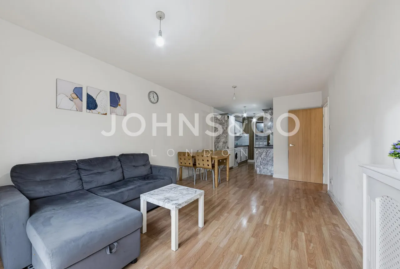 Ashton Street, London, E14, photo 3