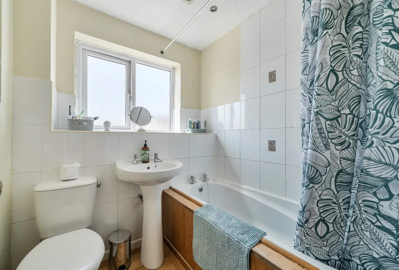 Stonecote Ridge, Gloucestershire, Bussage, GL6 8JY, photo 4