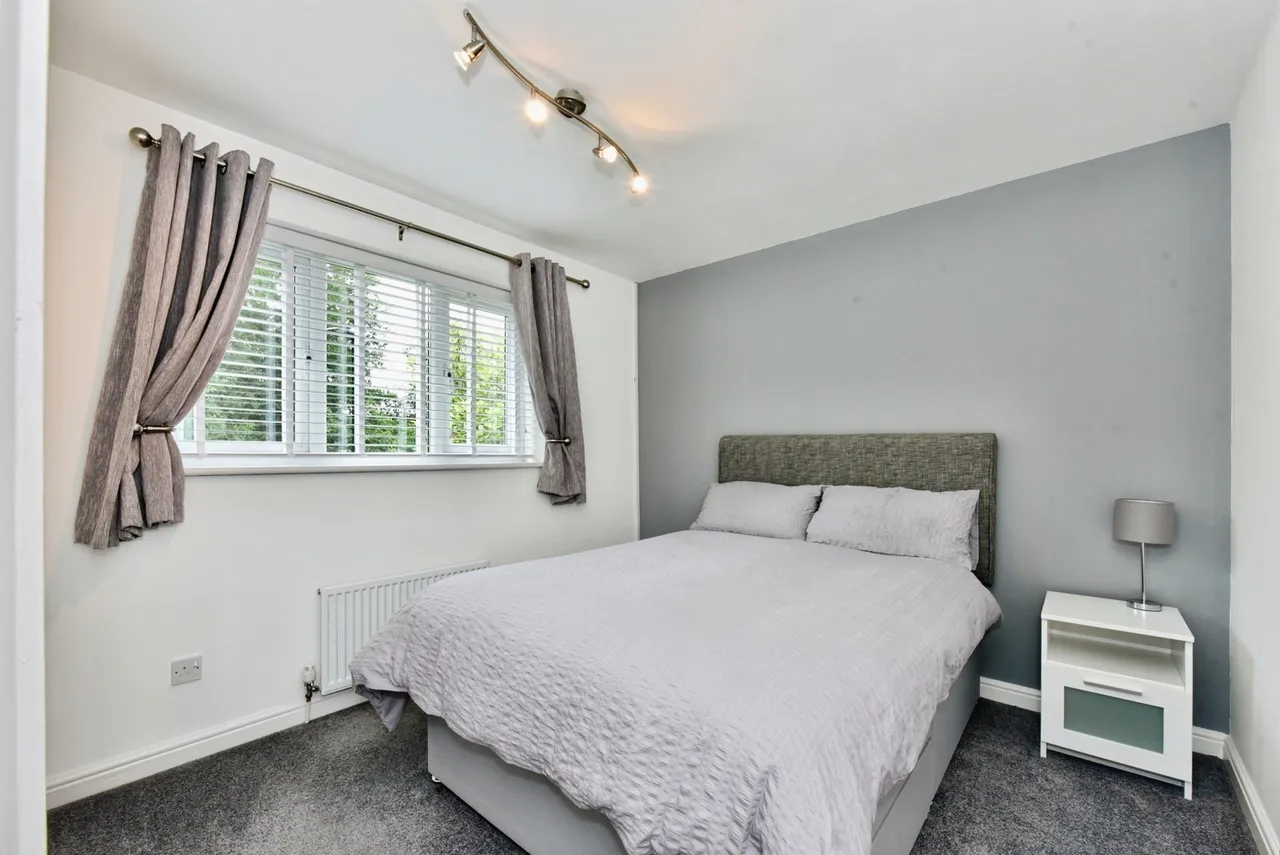 Batesquire, Sothall, Sheffield, S20, photo 14
