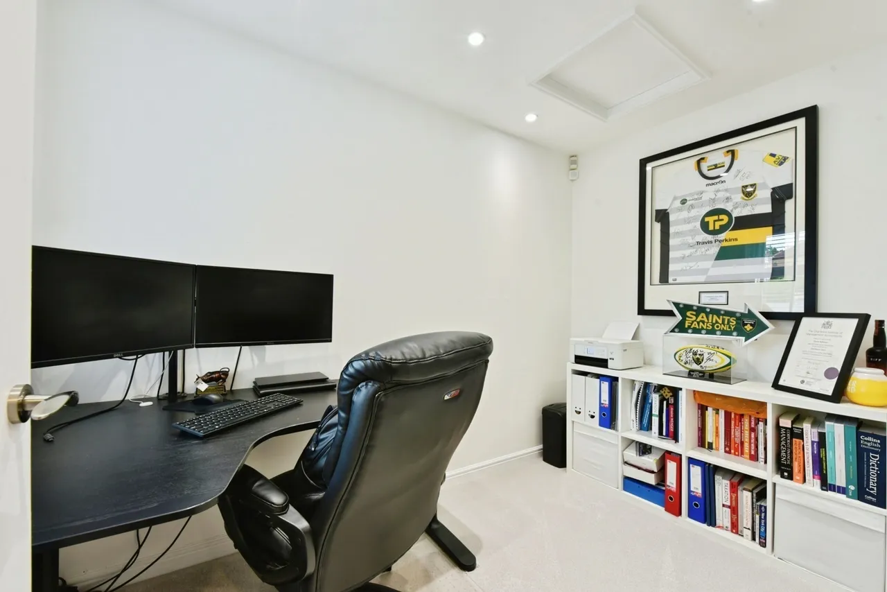 Batesquire, Sothall, Sheffield, S20, photo 15