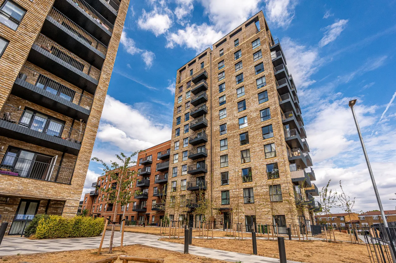 London, SE28, photo 13