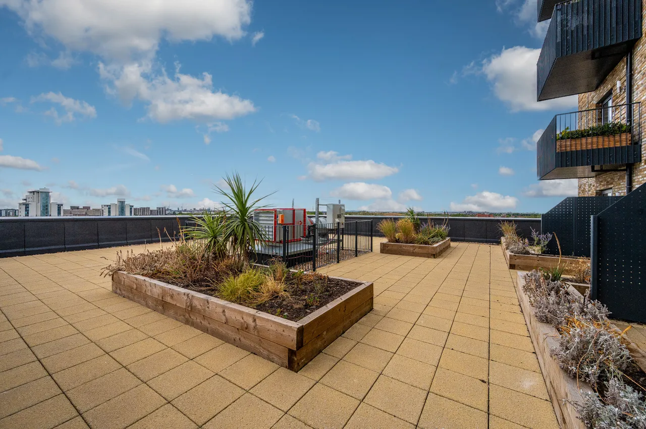 London, SE28, photo 16