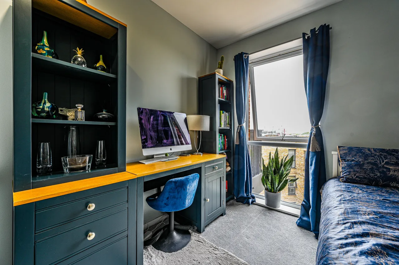 London, SE28, photo 10