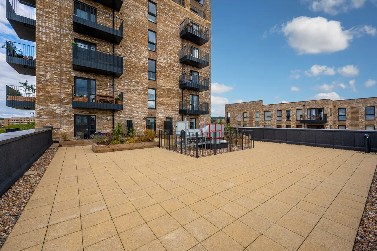 London, SE28, photo 14