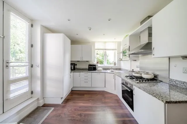 Kidderpore Avenue, London, NW3, photo 8