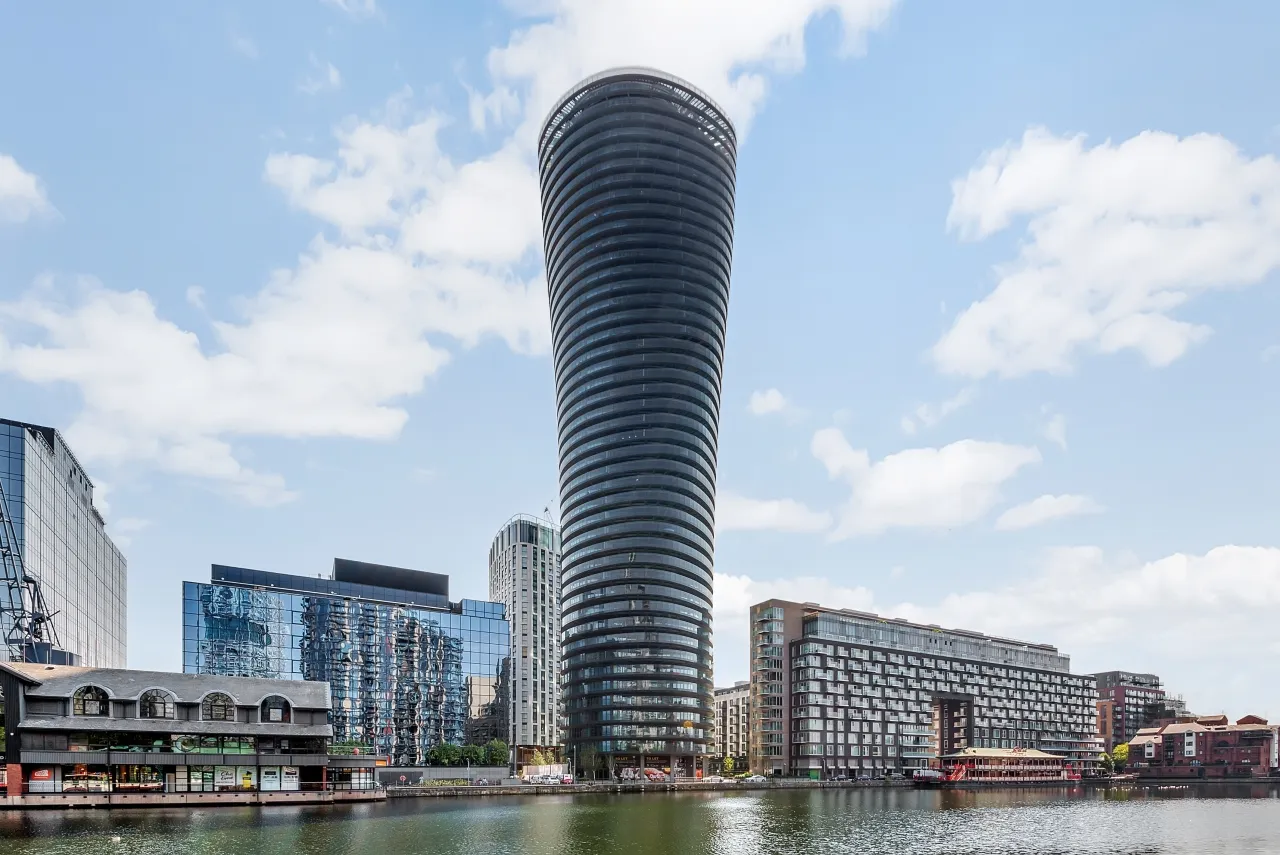 Crossharbour Plaza, Isle Of Dogs, London, E14, photo 9