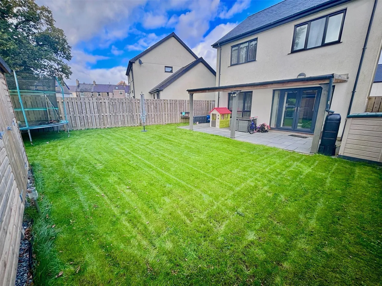 Gerddi Madryn, Pwllheli, LL53, photo 2
