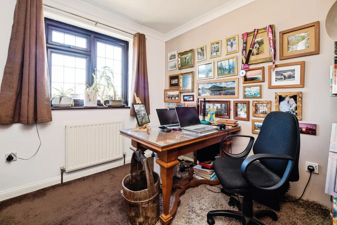 Spring Farm Close, Rainham, RM13, photo 9