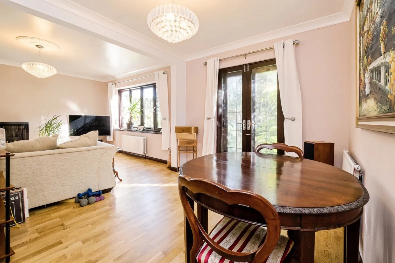 Spring Farm Close, Rainham, RM13, photo 34
