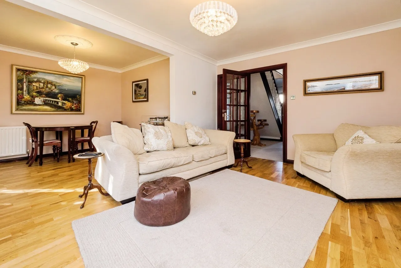 Spring Farm Close, Rainham, RM13, photo 31