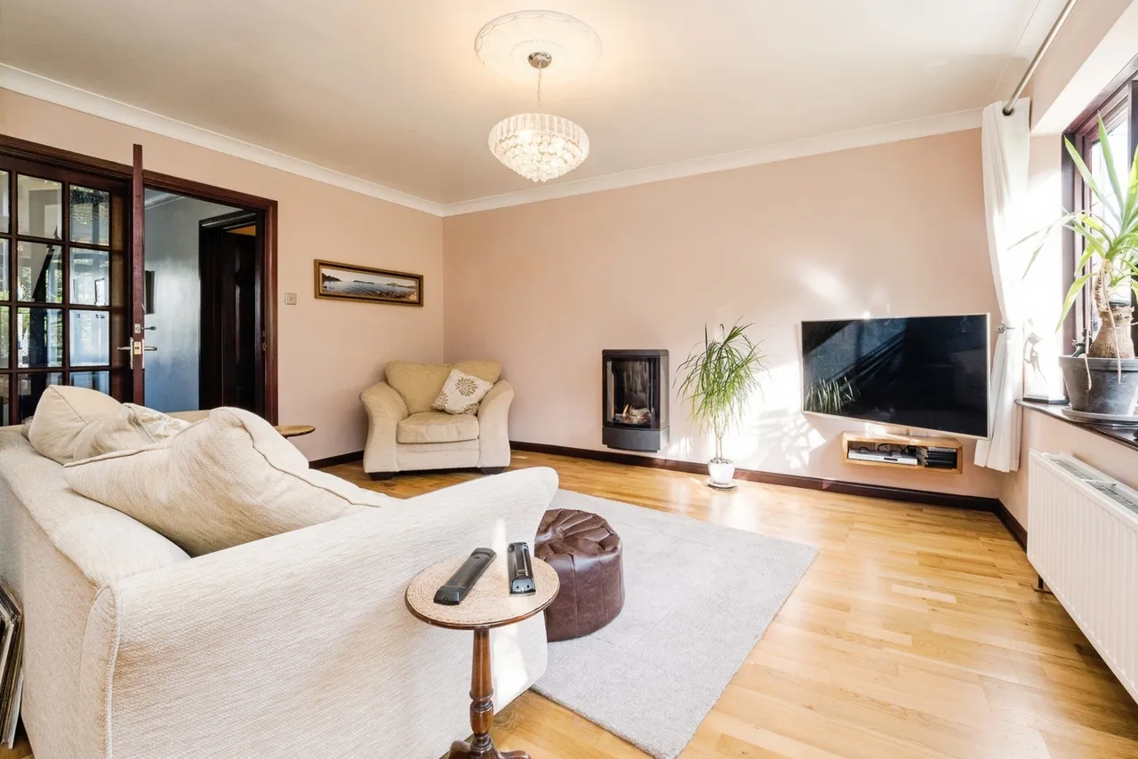 Spring Farm Close, Rainham, RM13, photo 2