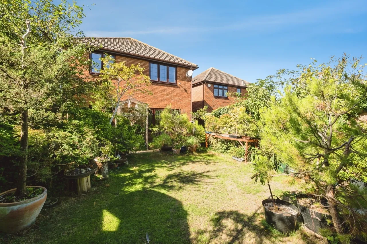 Spring Farm Close, Rainham, RM13, photo 6