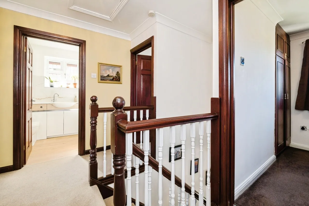 Spring Farm Close, Rainham, RM13, photo 11